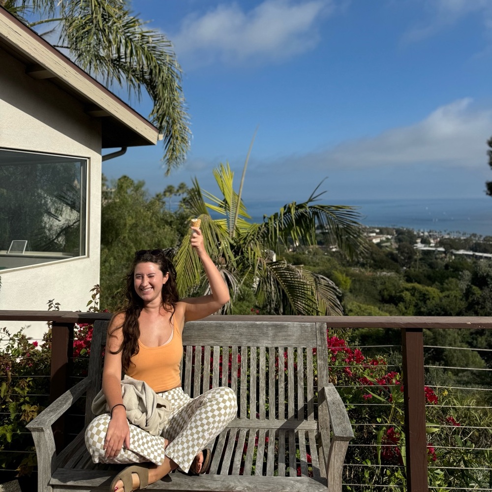 Meet your Posher, Andrea